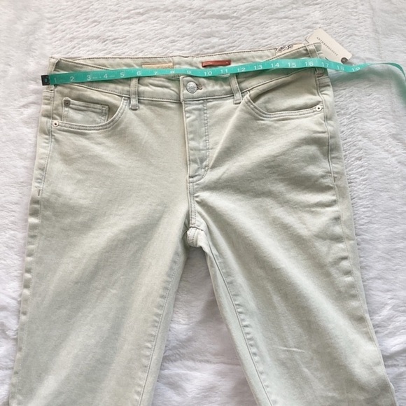 New With Tags Anthropologie Pilcro Light Bleach Wash Flare Jeans, Size 30 - Picture 5 of 13